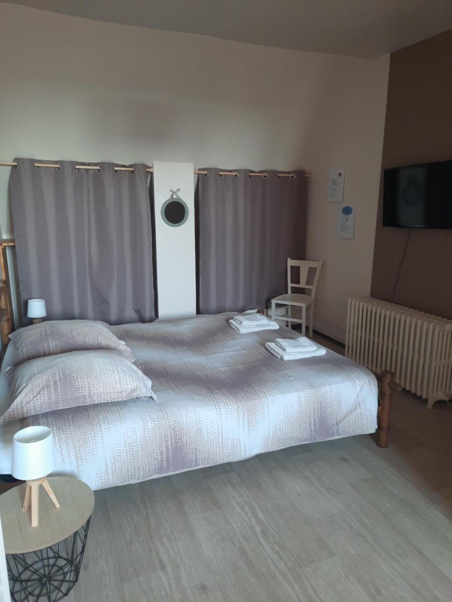 La Maison Genevier - Chambre Doreline Montreuil-en-Touraine Dış mekan fotoğraf